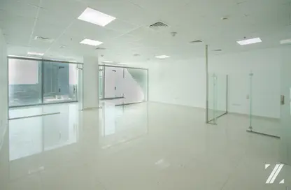 Office Space - Studio - 1 Bathroom for rent in Iris Bay - Business Bay - Dubai