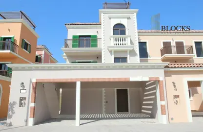 Villa - 4 Bedrooms - 5 Bathrooms for rent in Sur La Mer - La Mer - Jumeirah - Dubai