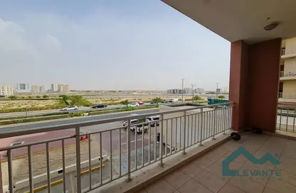 Apartment - 2 Bedrooms - 3 Bathrooms for sale in Mazaya 24 - Queue Point - Dubai Land - Dubai