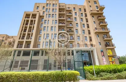 Apartment - 2 Bedrooms - 3 Bathrooms for sale in Zahra Breeze Apartments 4A - Zahra Breeze Apartments - Town Square - Dubai