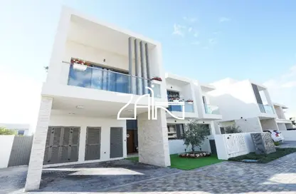 Villa - 4 Bedrooms - 5 Bathrooms for rent in Aspens - Yas Acres - Yas Island - Abu Dhabi