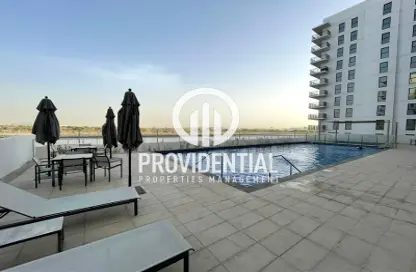 Apartment - 3 Bedrooms - 4 Bathrooms for sale in Waters Edge - Yas Island - Abu Dhabi