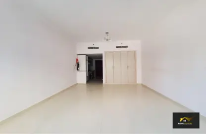 Apartment - 1 Bathroom for rent in Barsha Heights (Tecom) - Dubai