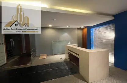 Office Space - Studio - 2 Bathrooms for rent in Hamdan Street - Abu Dhabi