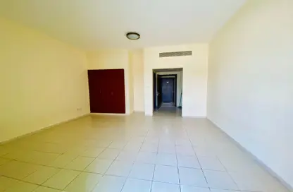 Apartment - 1 Bathroom for rent in T03 - Spain Cluster - International City - Dubai