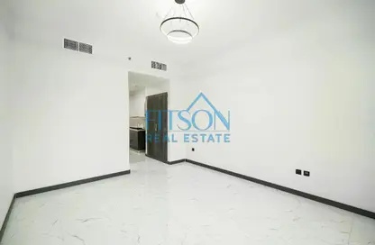 Apartment - 1 Bathroom for rent in Rukan Tower B - Rukan Tower - Dubai Land - Dubai