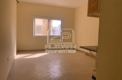 Whole Building - Studio for sale in Muweileh Community - Muwaileh Commercial - Sharjah