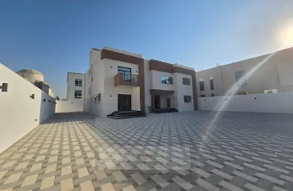 Villa - 5 Bedrooms - 7 Bathrooms for rent in Madinat Al Riyad - Abu Dhabi