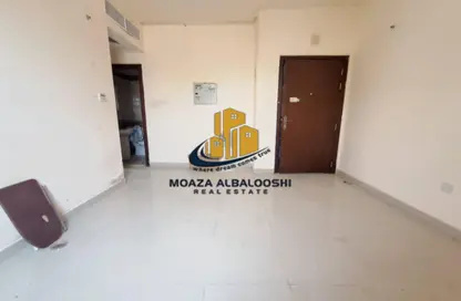 Apartment - 1 Bedroom - 2 Bathrooms for rent in Muwaileh 3 Building - Muwaileh - Sharjah