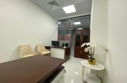 Office Space - Studio - 1 Bathroom for rent in Red Avenue - Al Garhoud - Dubai