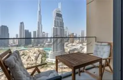 Apartment - 2 Bedrooms - 2 Bathrooms for rent in Burj Royale - Downtown Dubai - Dubai