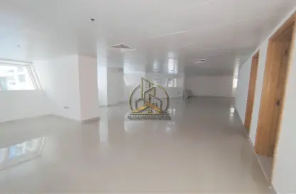 Office Space - Studio - 1 Bathroom for rent in Al Khalidiya - Abu Dhabi