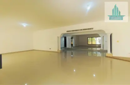 Villa - 4 Bedrooms - 4 Bathrooms for rent in Al Khalidiya - Abu Dhabi