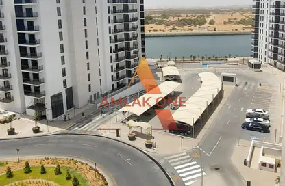 Apartment - 1 Bedroom - 1 Bathroom for rent in Waters Edge - Yas Island - Abu Dhabi