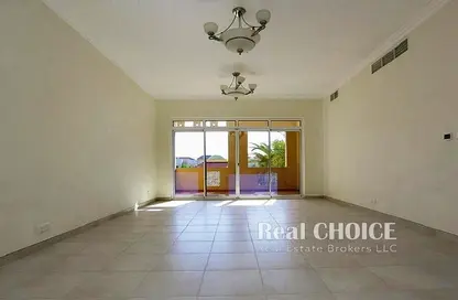 Empty Room image for: Apartment - 2 Bedrooms - 3 Bathrooms for rent in Al Badia Residences - Dubai Festival City - Dubai, Image 1