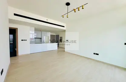 Apartment - 3 Bedrooms - 3 Bathrooms for rent in Binghatti Emerald - Jumeirah Village Circle - Dubai