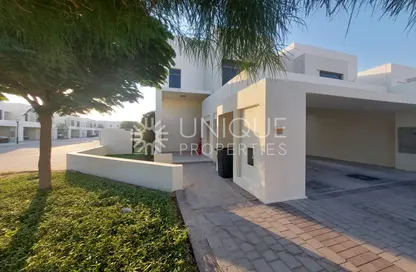 Townhouse - 4 Bedrooms - 3 Bathrooms for rent in Noor Townhouses - Town Square - Dubai