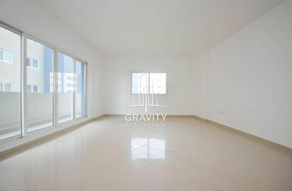 Apartment - 3 Bedrooms - 3 Bathrooms for rent in Tower 1 - Al Reef Downtown - Al Reef - Abu Dhabi