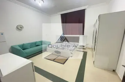 Apartment - 1 Bathroom for rent in Khalifa City - Abu Dhabi