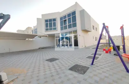 Villa - 5 Bedrooms - 7 Bathrooms for rent in Al Tai - Sharjah