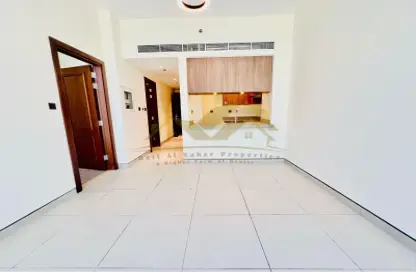 Apartment - 1 Bedroom - 2 Bathrooms for rent in Jumeirah Garden City - Al Satwa - Dubai