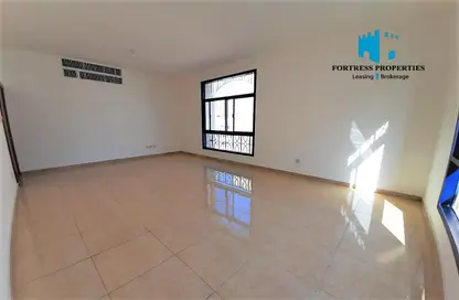 Apartment - 3 Bedrooms - 3 Bathrooms for rent in Emirates Tower - Hamdan Street - Abu Dhabi