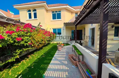 Villa - 4 Bedrooms - 5 Bathrooms for rent in Al Safa 2 - Al Safa - Dubai