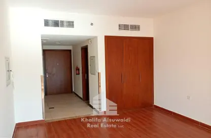 Apartment - 1 Bathroom for rent in Longxing Residence - China Cluster - International City - Dubai