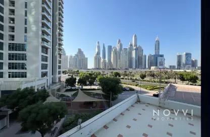 Apartment - 1 Bedroom - 2 Bathrooms for sale in Jumeirah Bay Towers - Jumeirah Lake Towers - Dubai