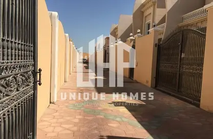 Compound - 5 Bedrooms - 7 Bathrooms for sale in Khalifa City A - Khalifa City - Abu Dhabi