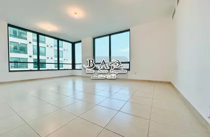 Apartment - 2 Bedrooms - 2 Bathrooms for rent in Liwa Centre Tower 3 - Liwa Centre Towers - Hamdan Street - Abu Dhabi