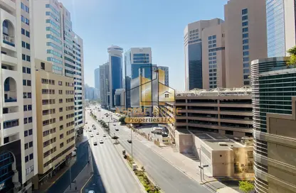 Apartment - 2 Bedrooms - 2 Bathrooms for rent in Emerald Tower - Khalifa Street - Abu Dhabi