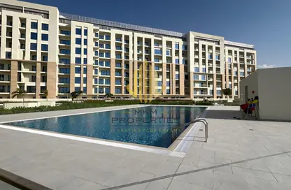 Apartment - 2 Bedrooms - 2 Bathrooms for rent in Rukan Tower - Dubai Land - Dubai