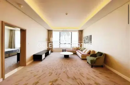 Apartment - 1 Bedroom - 2 Bathrooms for rent in The Palm Tower - Palm Jumeirah - Dubai