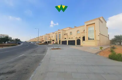 Villa - 5 Bedrooms - 6 Bathrooms for rent in Mohamed Bin Zayed City Villas - Mohamed Bin Zayed City - Abu Dhabi