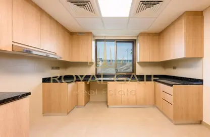 Townhouse - 3 Bedrooms - 4 Bathrooms for sale in Bloom Living - Zayed City (Khalifa City C) - Khalifa City - Abu Dhabi