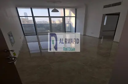 Apartment - 1 Bedroom - 2 Bathrooms for rent in Al Rashidiya Towers - Ajman Downtown - Ajman