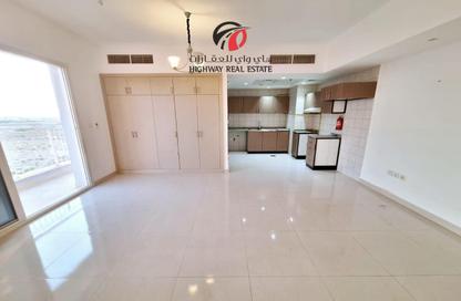 Apartment - 1 Bathroom for rent in Al Warsan 4 - Al Warsan - Dubai