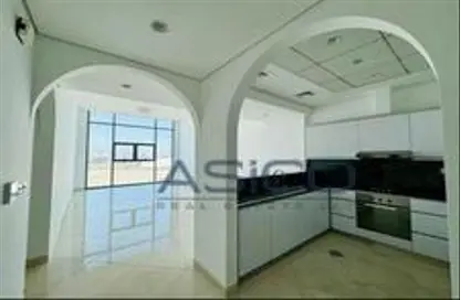 Apartment - 2 Bedrooms - 3 Bathrooms for rent in Romaithi Building - Al Jaddaf - Dubai