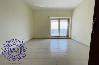 Apartment - 3 Bedrooms - 3 Bathrooms for rent in Emerald Barsha 1 - Al Barsha 1 - Al Barsha - Dubai