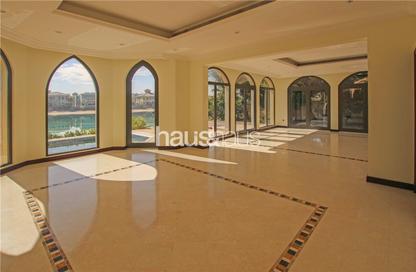 Villa - 4 Bedrooms - 4 Bathrooms for rent in Garden Homes Frond F - Garden Homes - Palm Jumeirah - Dubai