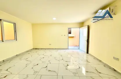 Apartment - Studio - 1 Bathroom for rent in Shakhbout City - Abu Dhabi