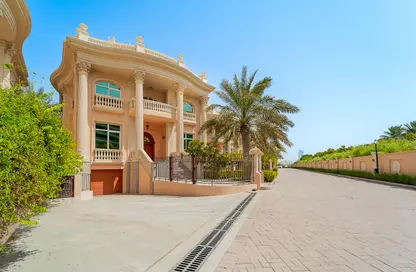 Villa - 4 Bedrooms - 5 Bathrooms for rent in Raffles The Palm - The Crescent - Palm Jumeirah - Dubai