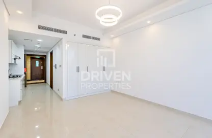 Apartment - 1 Bathroom for rent in Waves Tower - Business Bay - Dubai