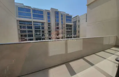 Apartment - 2 Bedrooms - 3 Bathrooms for sale in Building C - Al Zeina - Al Raha Beach - Abu Dhabi