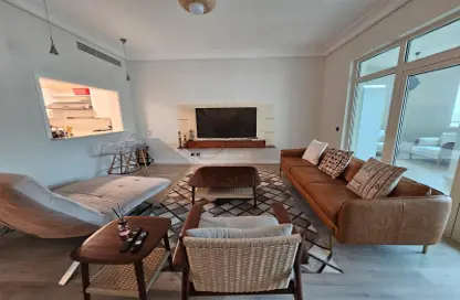 Apartment - 2 Bedrooms - 3 Bathrooms for sale in Al Tamr - Shoreline Apartments - Palm Jumeirah - Dubai