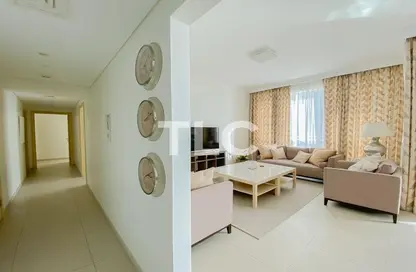 Apartment - 2 Bedrooms - 4 Bathrooms for rent in Al Bateen Residences - Jumeirah Beach Residence - Dubai