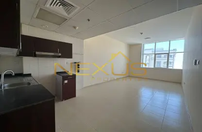 Apartment - 1 Bathroom for rent in Union Tower - Al Seer - Ras Al Khaimah