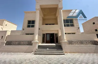 Apartment - 1 Bathroom for rent in Mohamed Bin Zayed Centre - Mohamed Bin Zayed City - Abu Dhabi