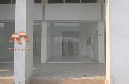 Shop - Studio - 1 Bathroom for rent in Al Karama - Dubai